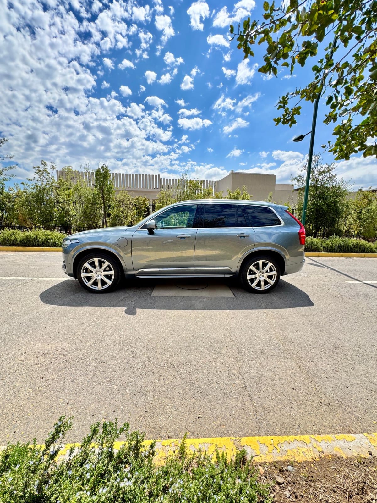 2018 Volvo Xc90 T8 Gris - Miniatura 7