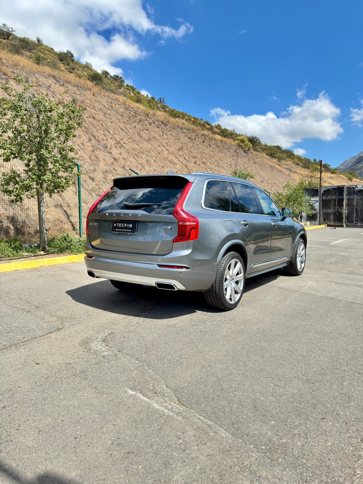 2018 Volvo Xc90 T8 Gris - Miniatura 10