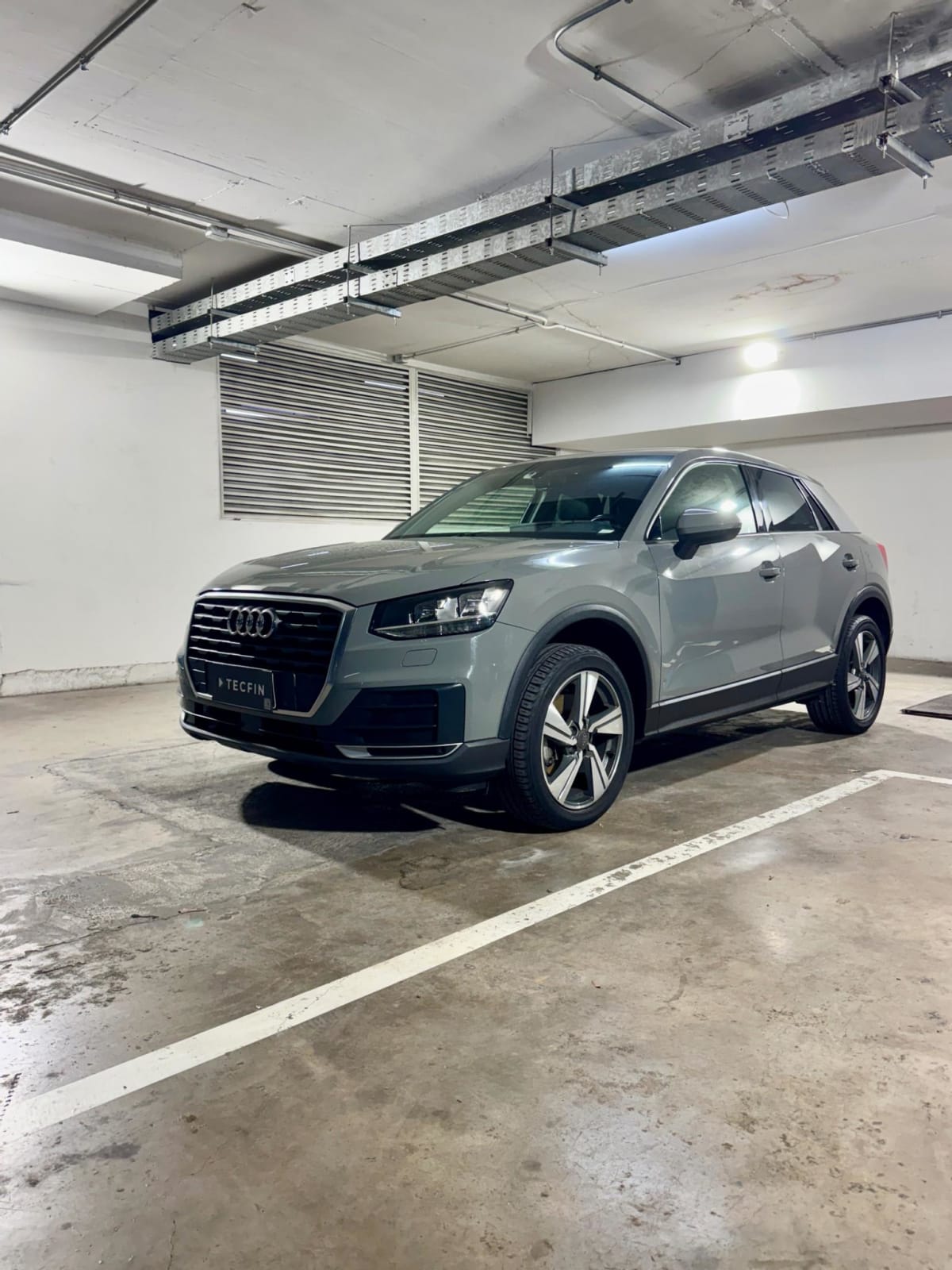 2019 Audi Q2 TFSI Gris - Miniatura 4