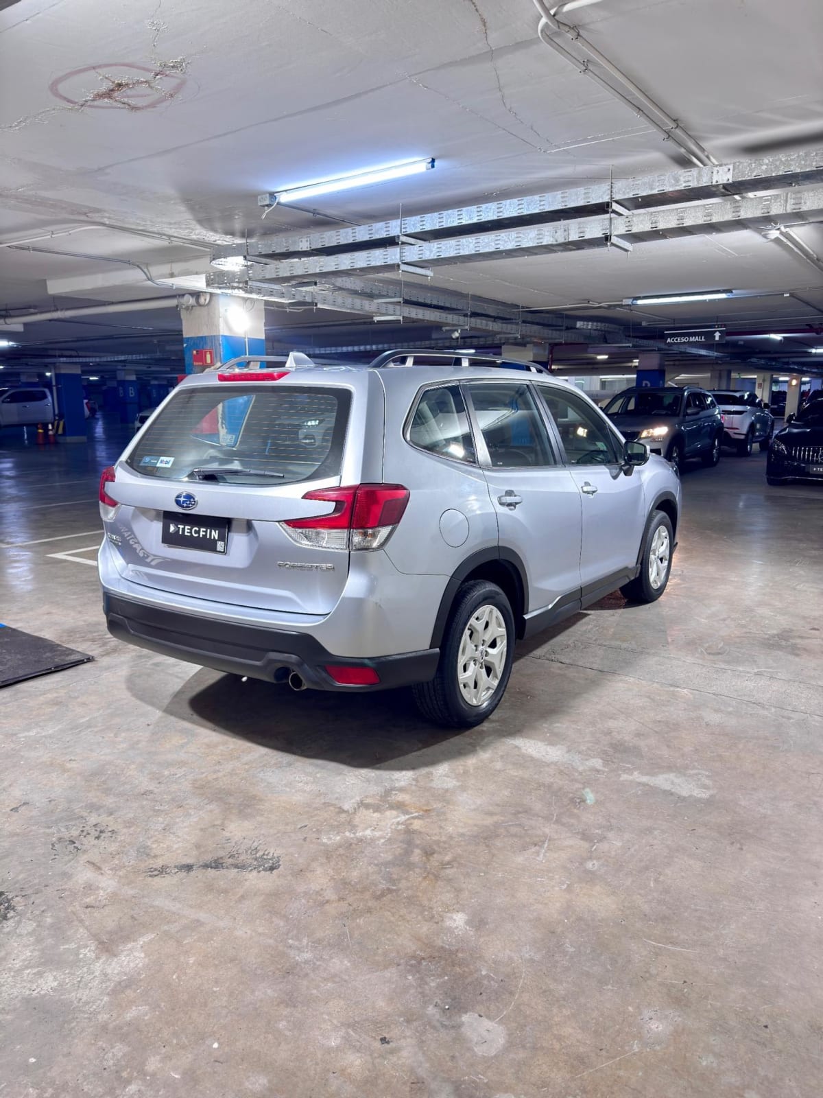 2023 Subaru Forester 2.0 Plata - Miniatura 4