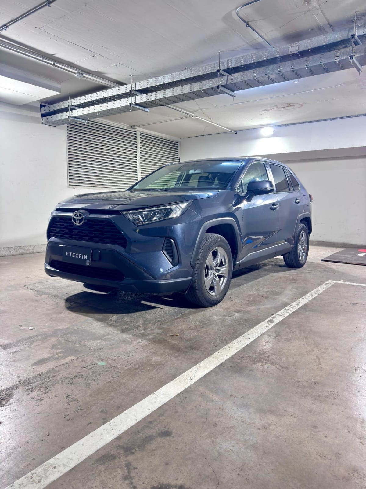 2022 Toyota Rav4 2.0 Gris - Miniatura 8