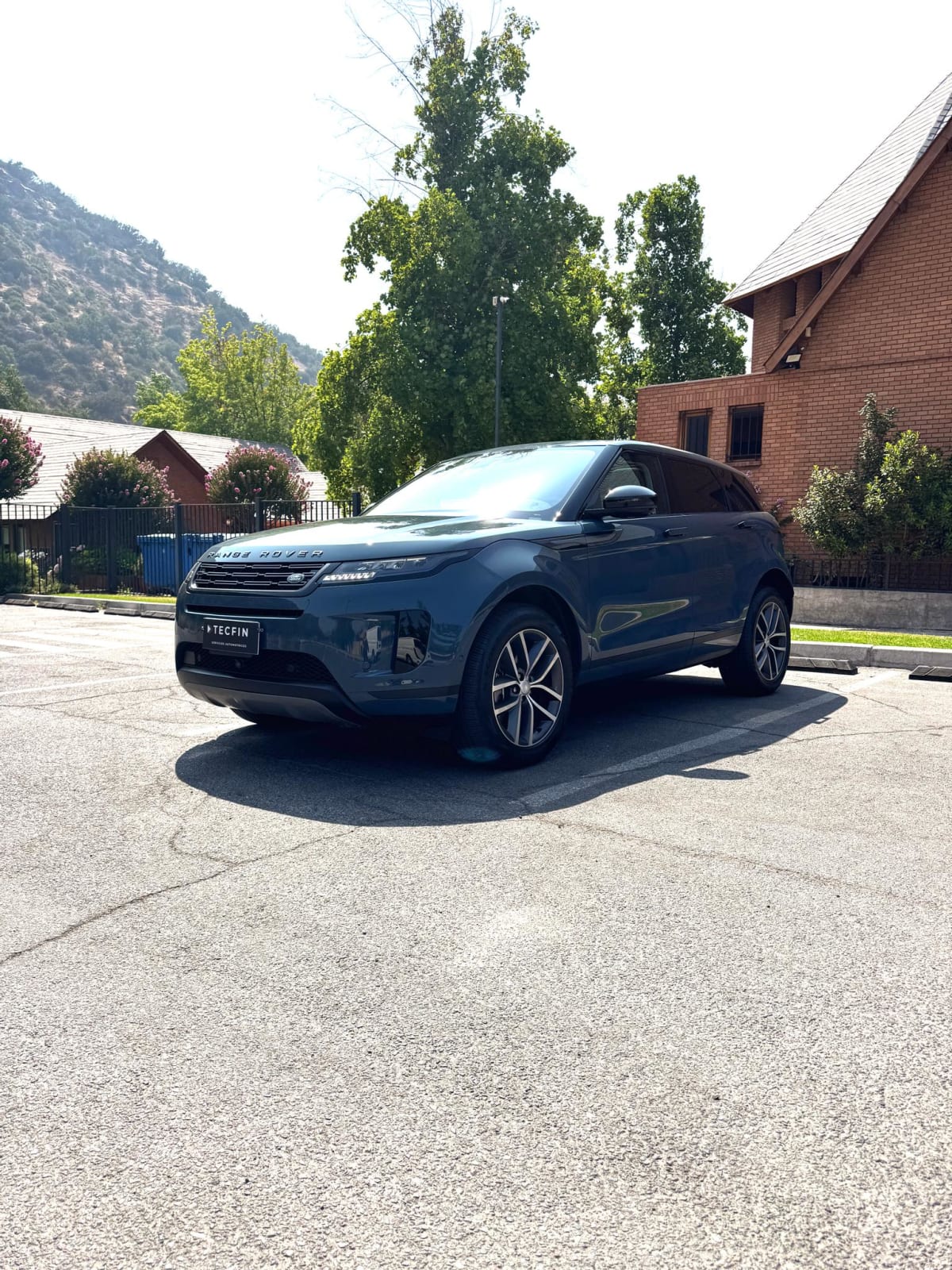 2025 Land Rover Range Rover EVOQUE Azul - Miniatura 2