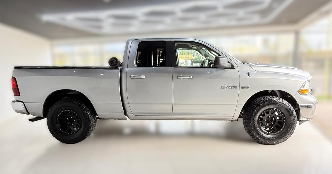 2009 Dodge RAM 1500 LARAMIE Gris - Miniatura 3