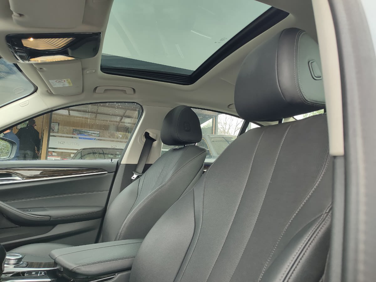 2022 Audi 520D BMW - Miniatura 10