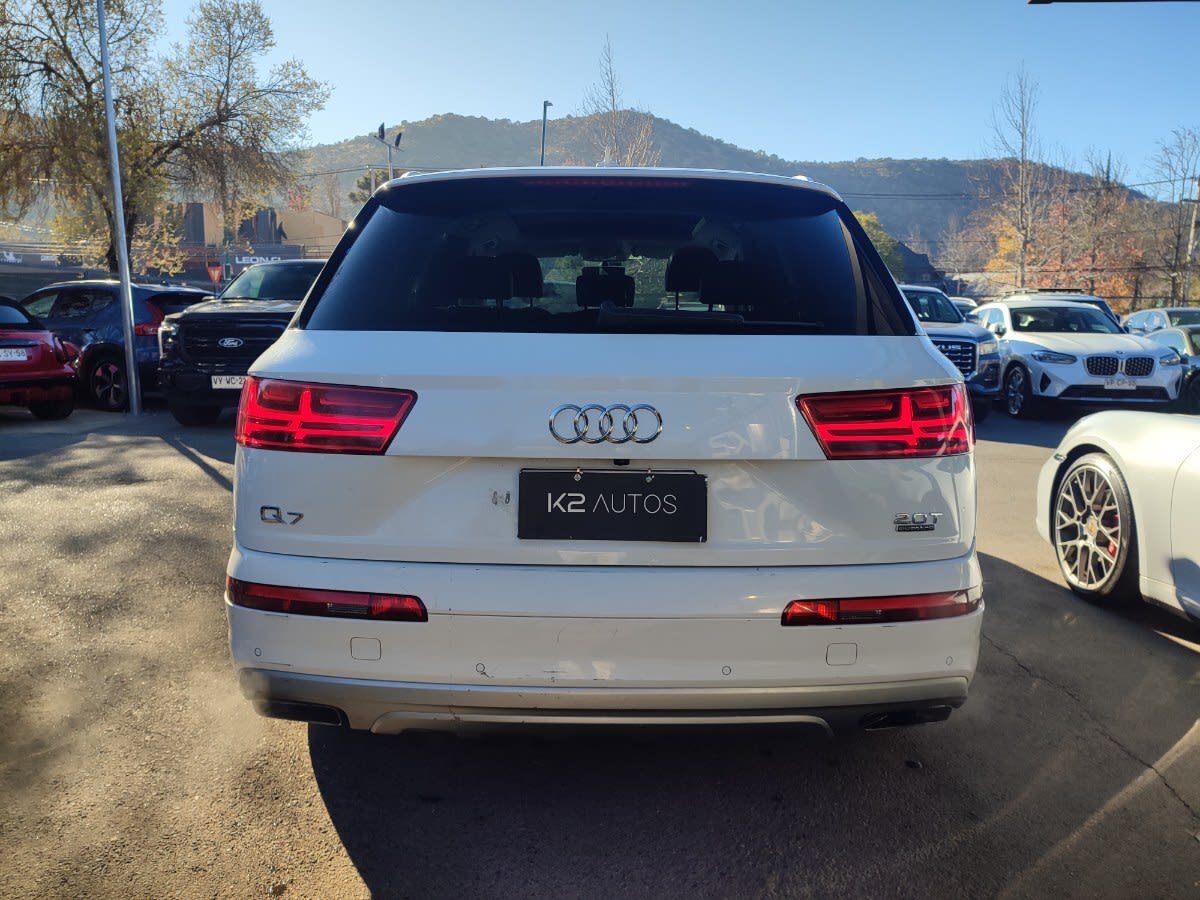 2018 AUDI Q7 2.0 - Miniatura 9