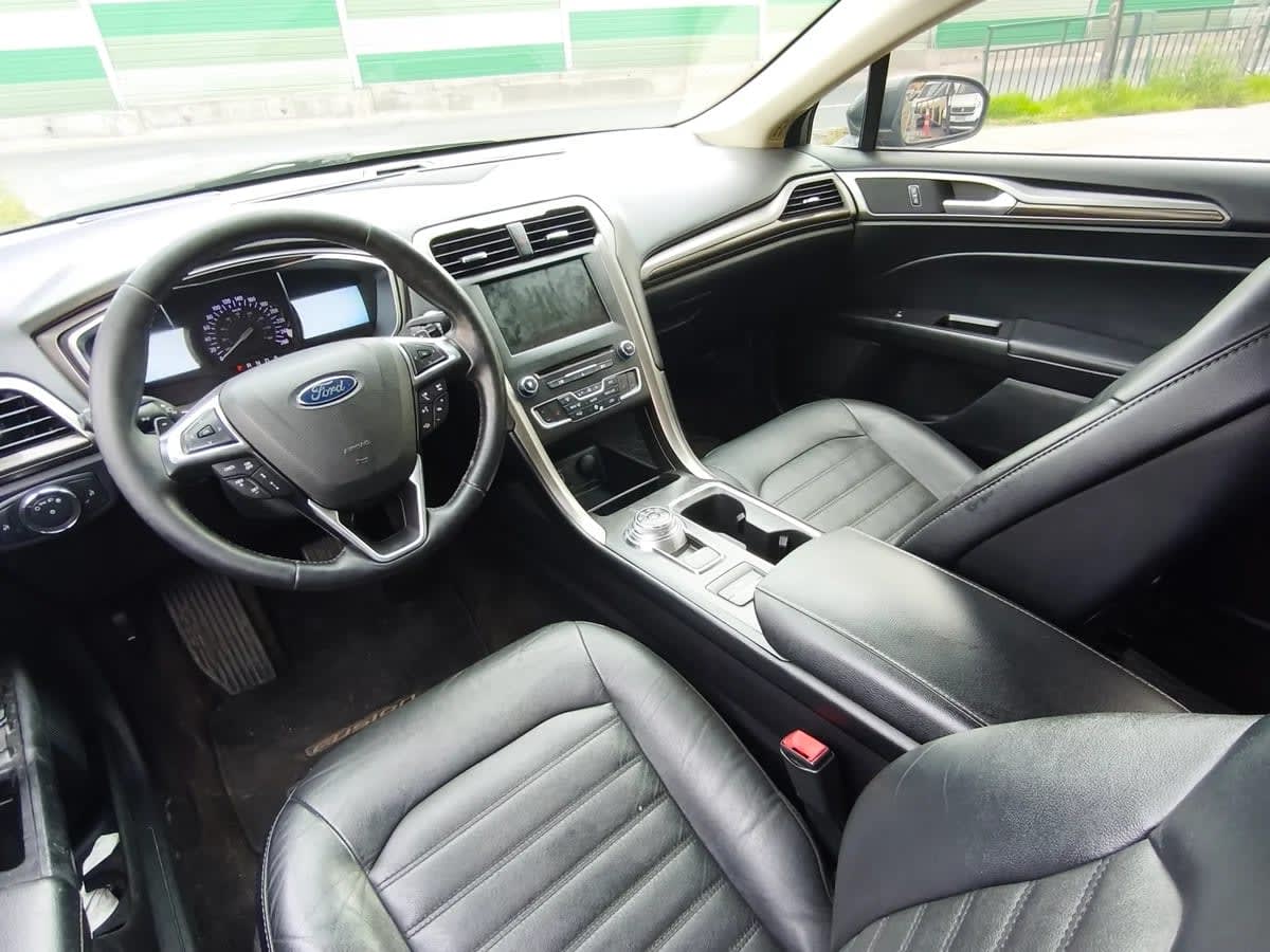 2018 Ford FUSION 2.0 Gris - Miniatura 4