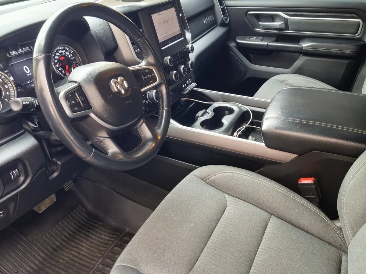 2023 RAM Ram 1500 3.9 Gris - Miniatura 7