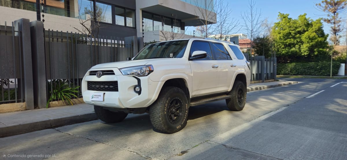 2022 Toyota 4Runner SR5 Blanco - Imagen 1