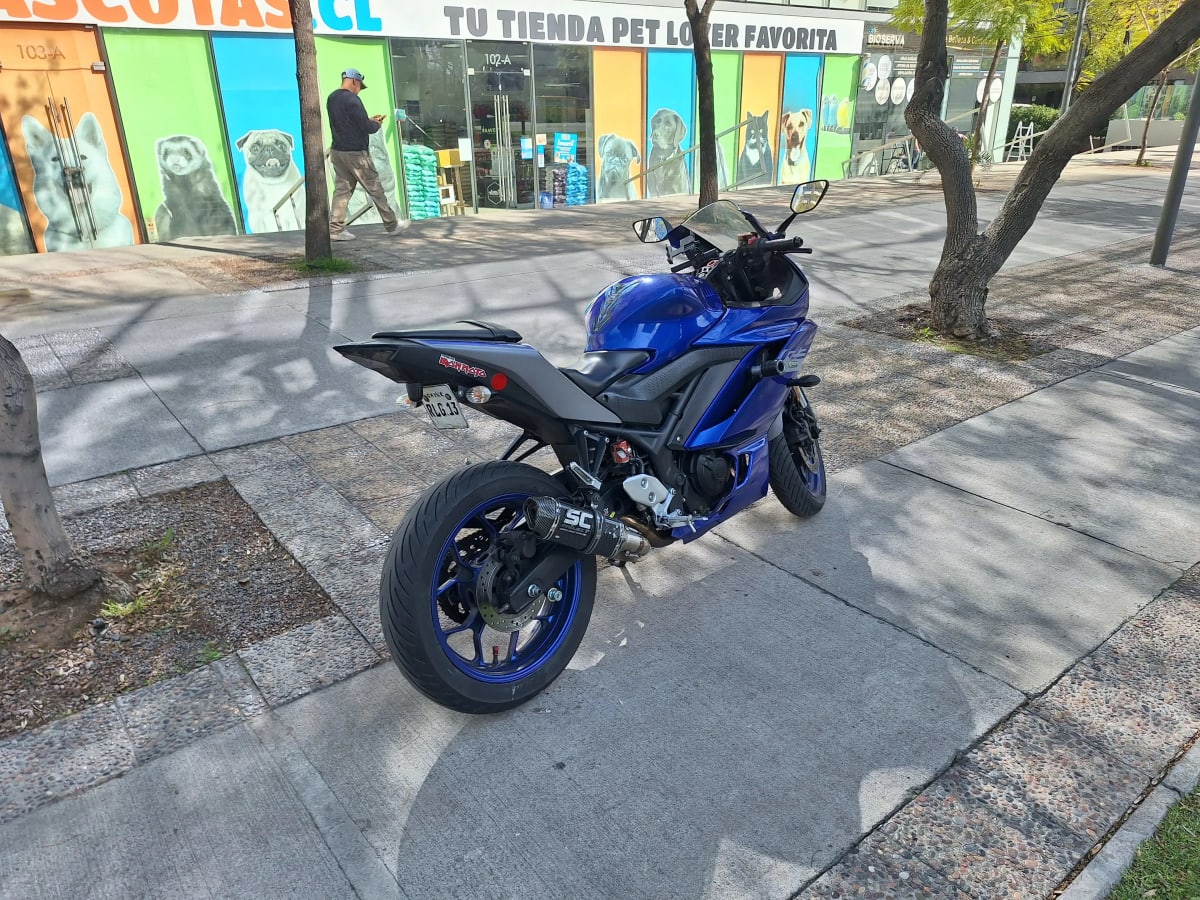 2021 Yamaha R3 YZF Azul - Miniatura 3