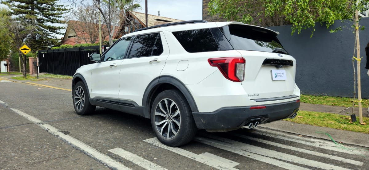 2021 Ford Explorer ST Blanco - Miniatura 7