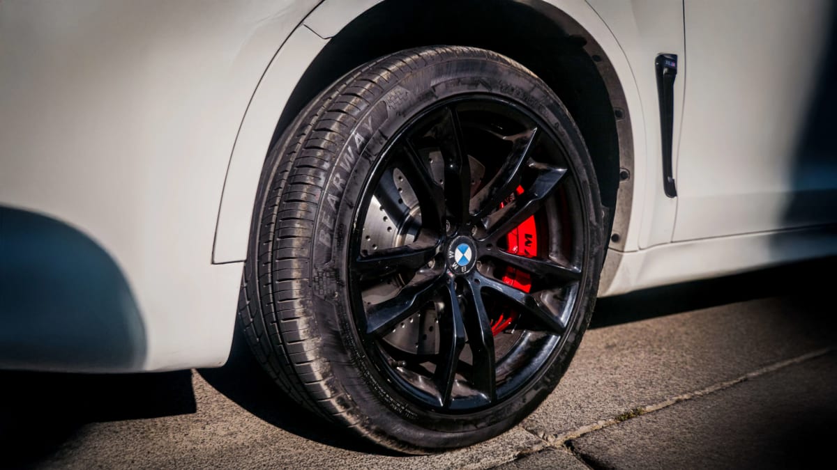 2016 BMW X6M Blanco - Miniatura 6