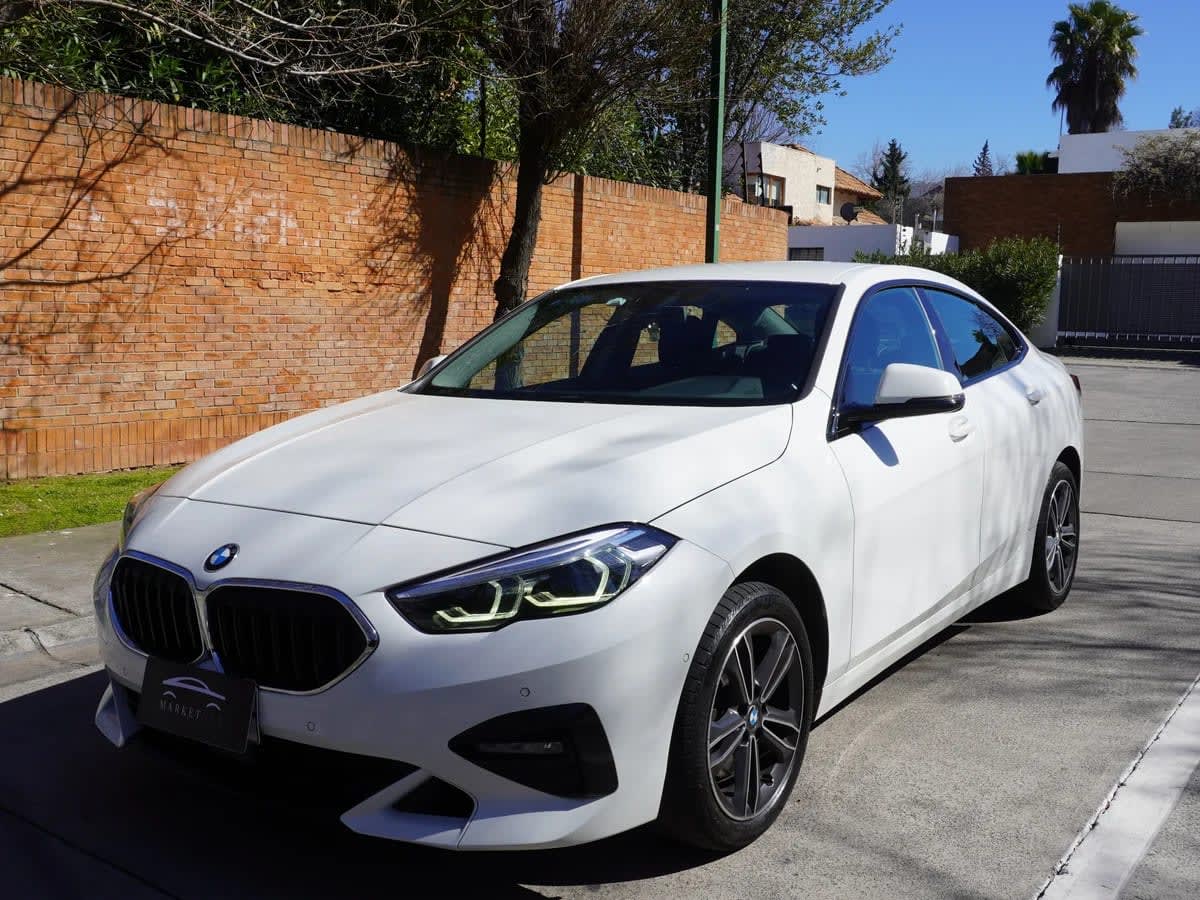 2022 BMW 218 Grand Blanco - Imagen 1
