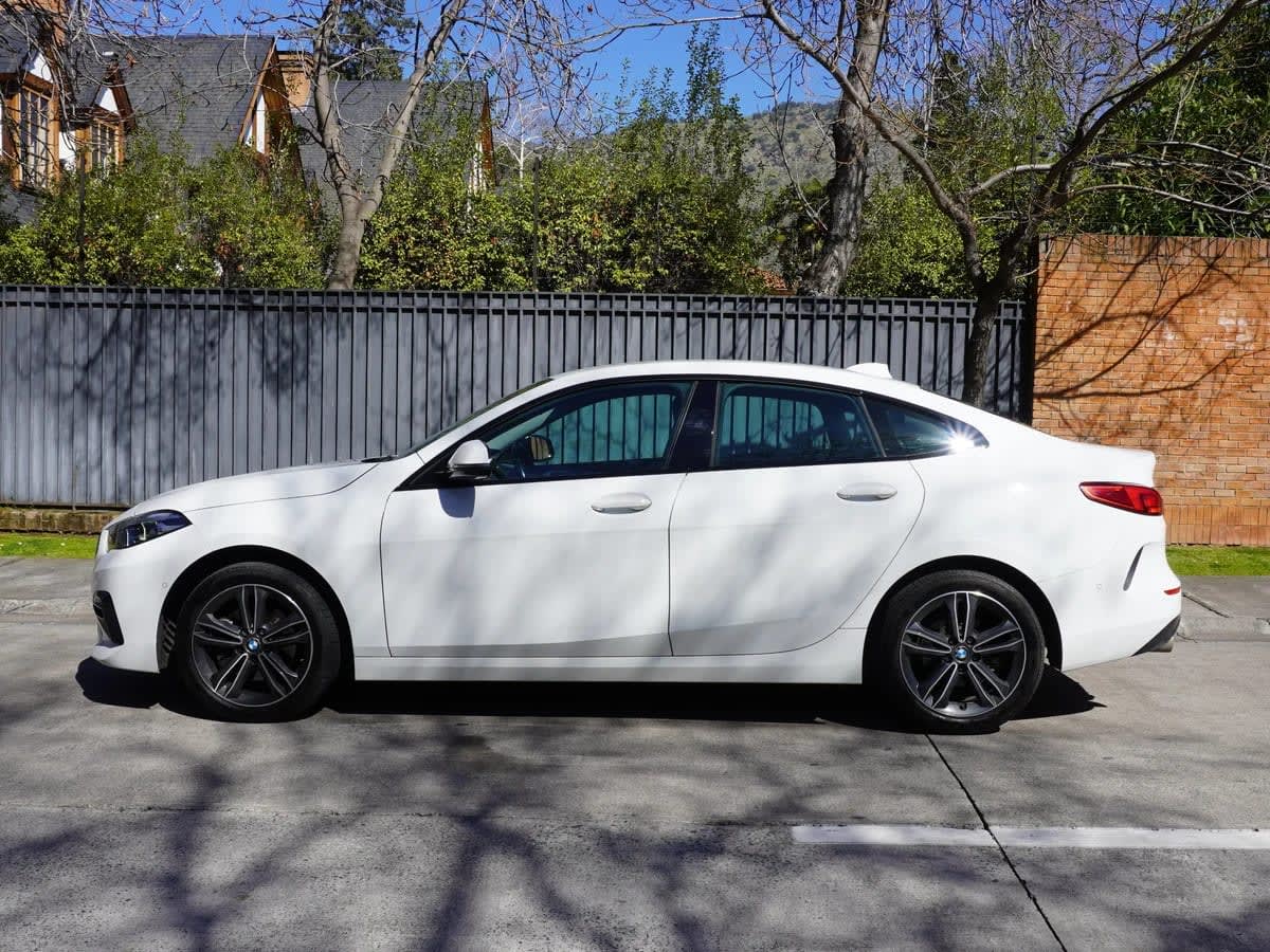 2022 BMW 218 Grand Blanco - Miniatura 8