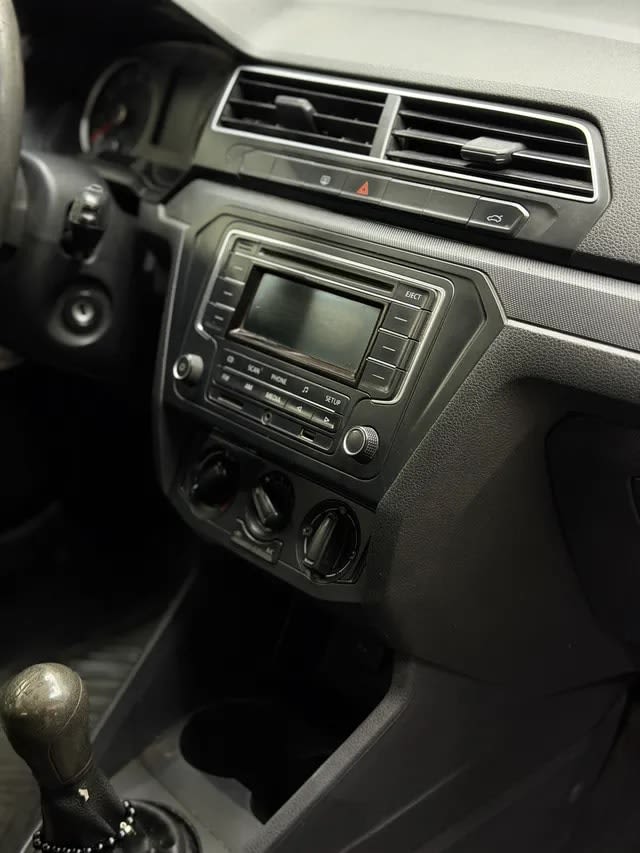 2017 Volkswagen Voyage Power Power Gris - Miniatura 6