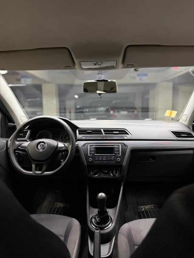 2017 Volkswagen Voyage Power Power Gris - Miniatura 8
