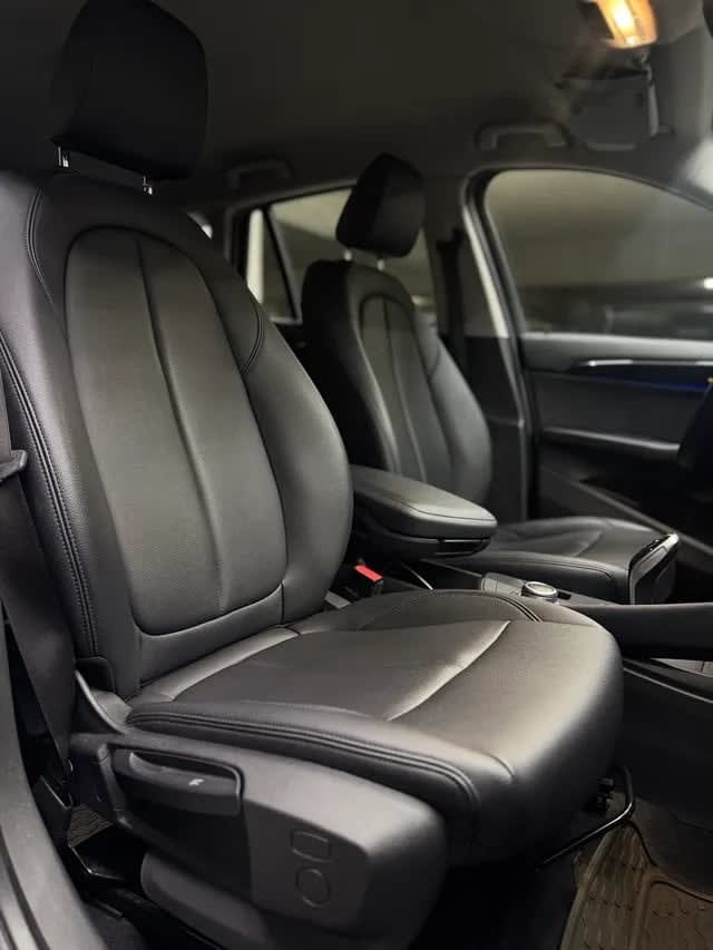 2022 BMW X1 Sdrive Dynamic 2.0 Blanco - Miniatura 5