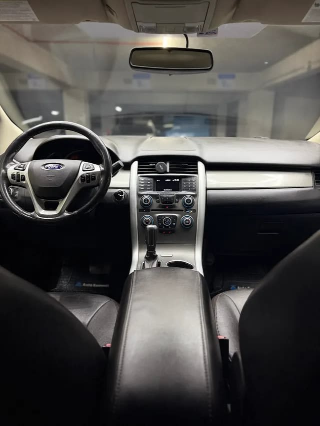 2015 Ford Edge Negro - Miniatura 8