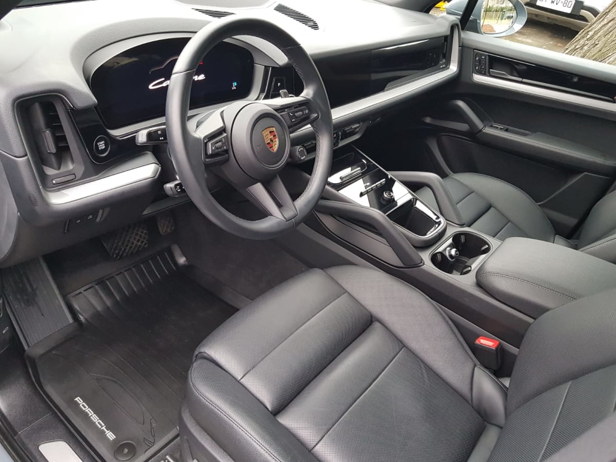 2024 Porsche Cayenne 3.0 - Miniatura 7