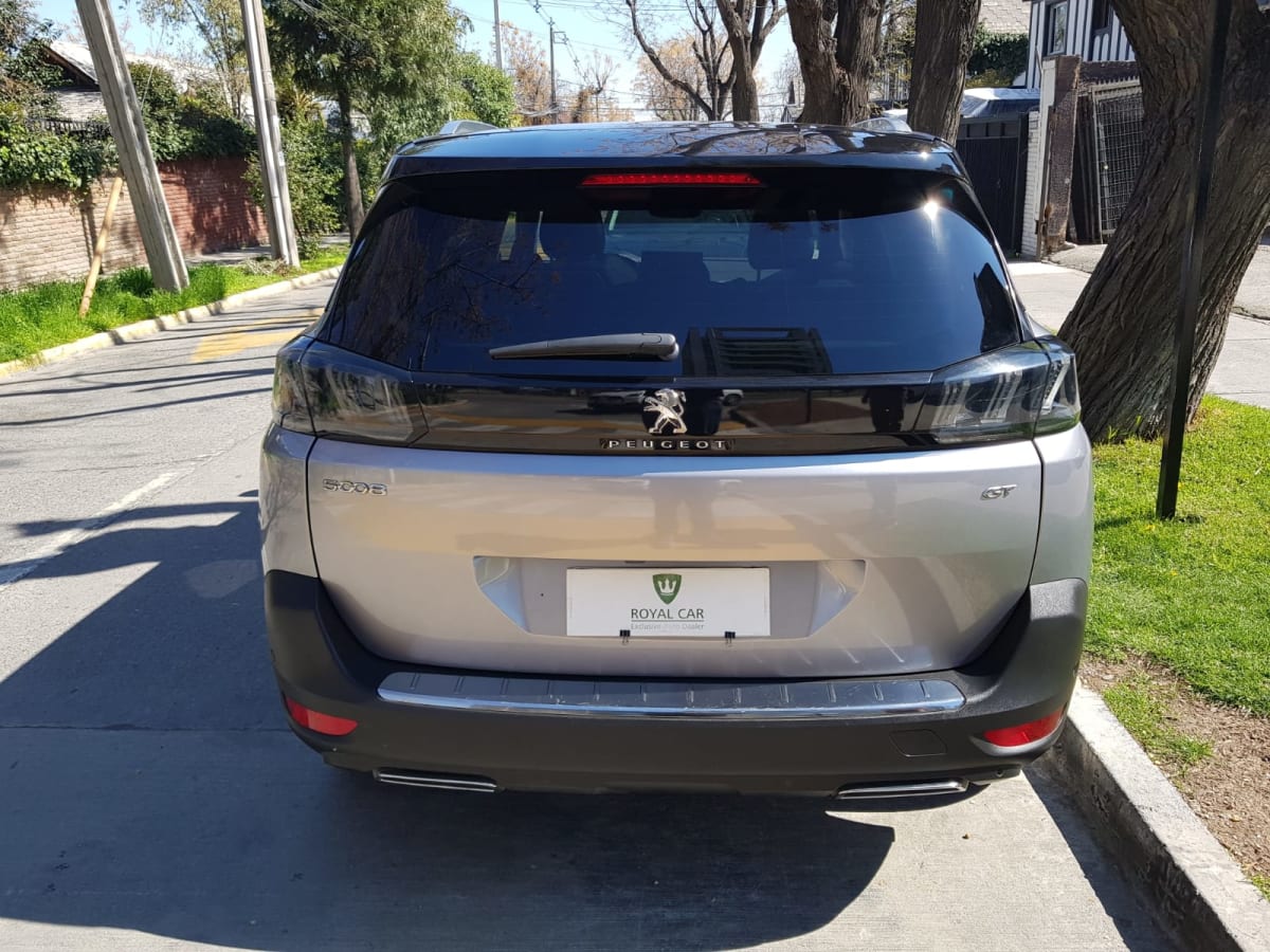 2022 Peugeot 5008 GT - Miniatura 6