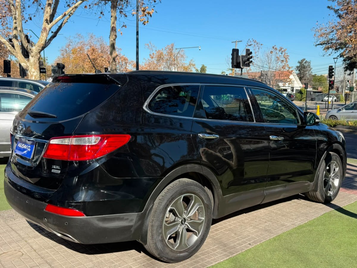 2014 Hyundai Grand Santa Fe 3.3 - Miniatura 3