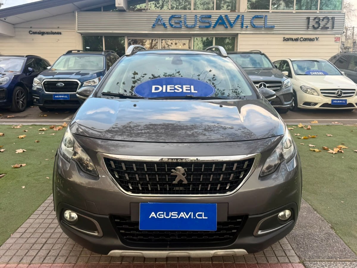 2020 Peugeot 2008 1.5 - Miniatura 2