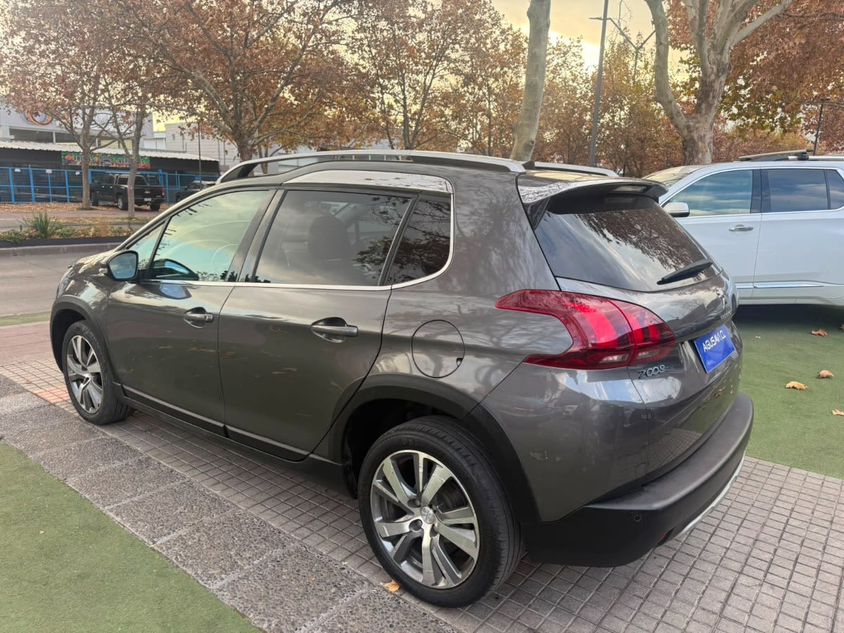 2020 Peugeot 2008 1.5 - Miniatura 5