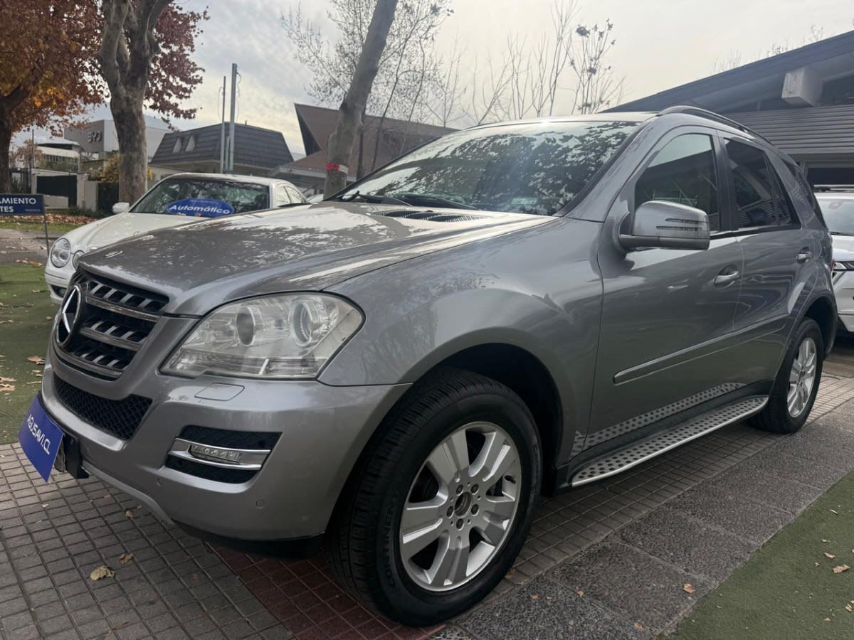 2011 Mercedes-Benz ML 350 3.5 - Imagen 1