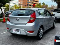 2017 Hyundai ACCENT Características - Miniatura 7