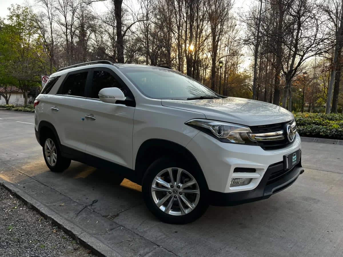2024 DFSK SUV 560 COMFORT 1.8L - Imagen 1