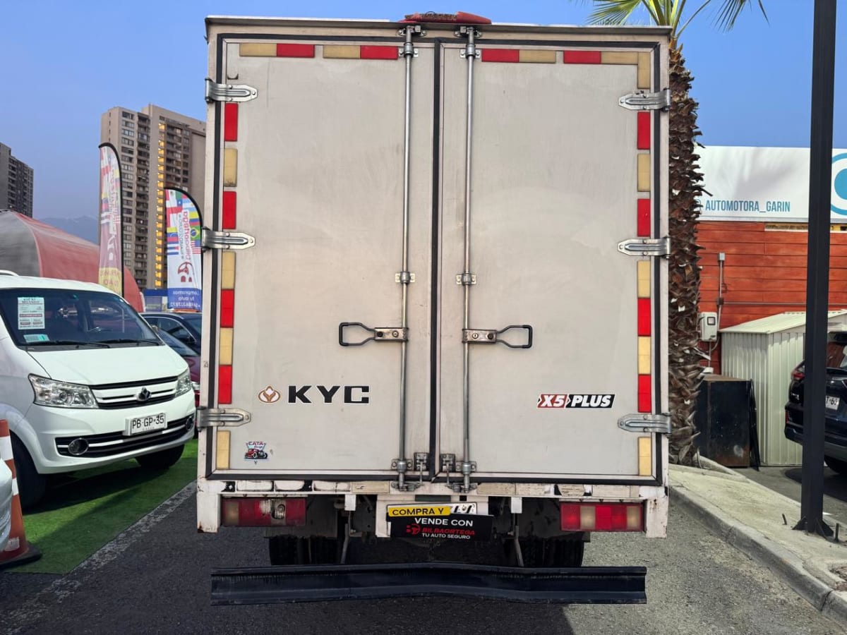 2024 KYC X5 PLUS CARGO BOX BLANCO - Miniatura 4