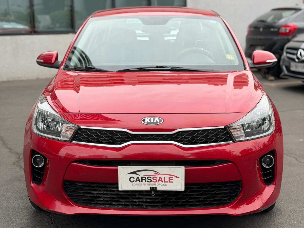 2021 Kia RIO 4 Rojo - Imagen 1