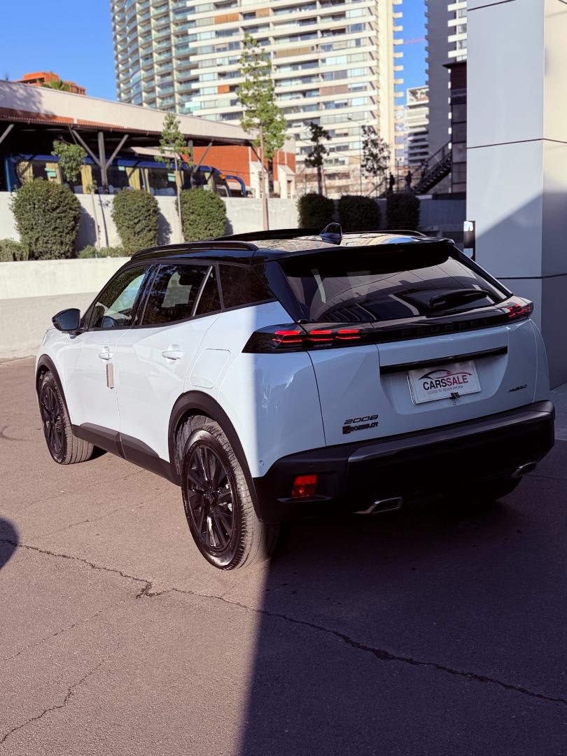 2026 Peugeot 2008 GT Blanco - Miniatura 4