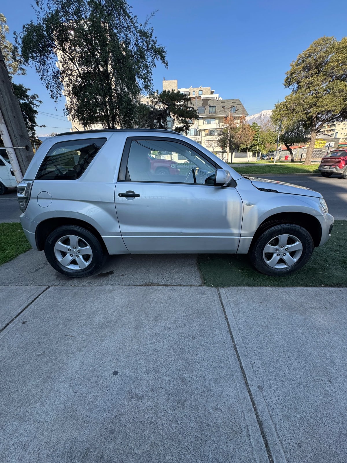 2014 Suzuki Grand Vitara 1.6 - Miniatura 3