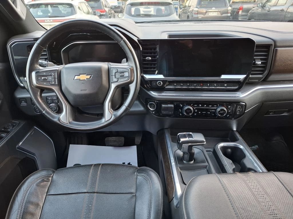 2024 Chevrolet SILVERADO 3.0 - Miniatura 4