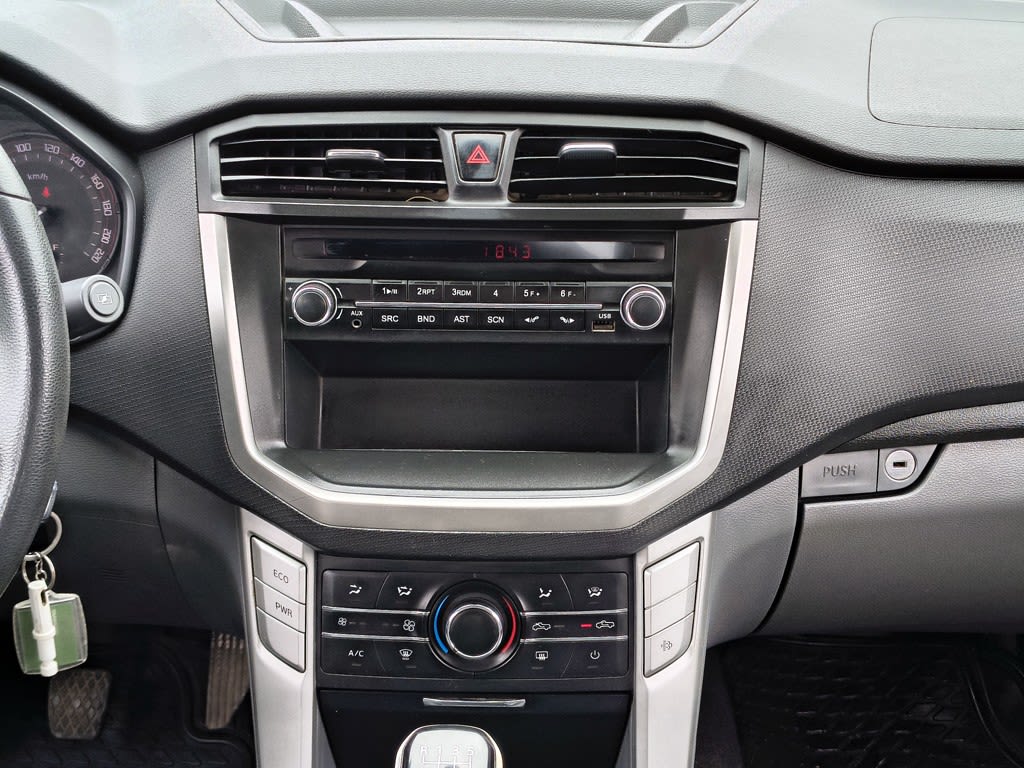 2024 Maxus T60 4WD - Miniatura 10