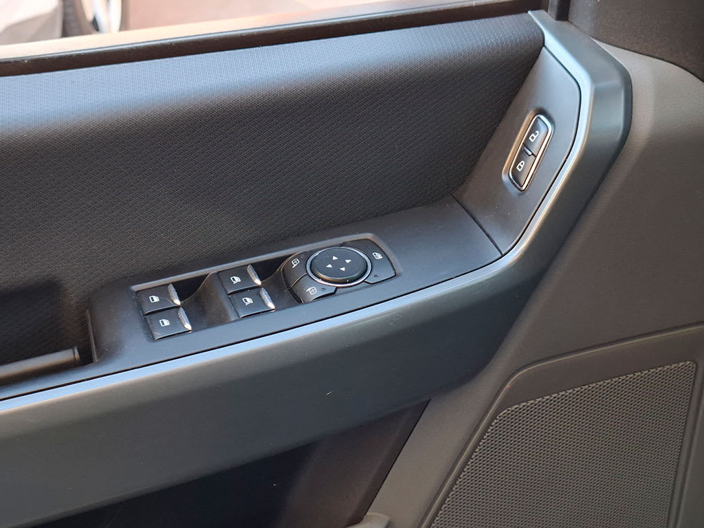 2024 Ford F-150 3.3 - Miniatura 9