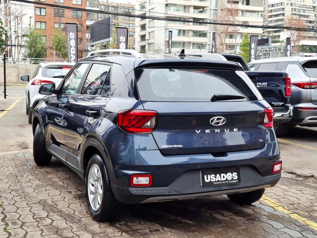 2021 HYUNDAI VENUE 1.6 - Miniatura 10