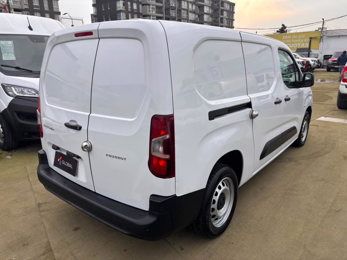 2023 Peugeot PARTNER HDI 92 L2 1.6 HDI blanco - Miniatura 8