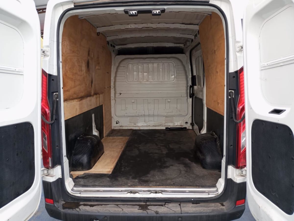 2022 Maxus Deliver 9 Blanco - Miniatura 7