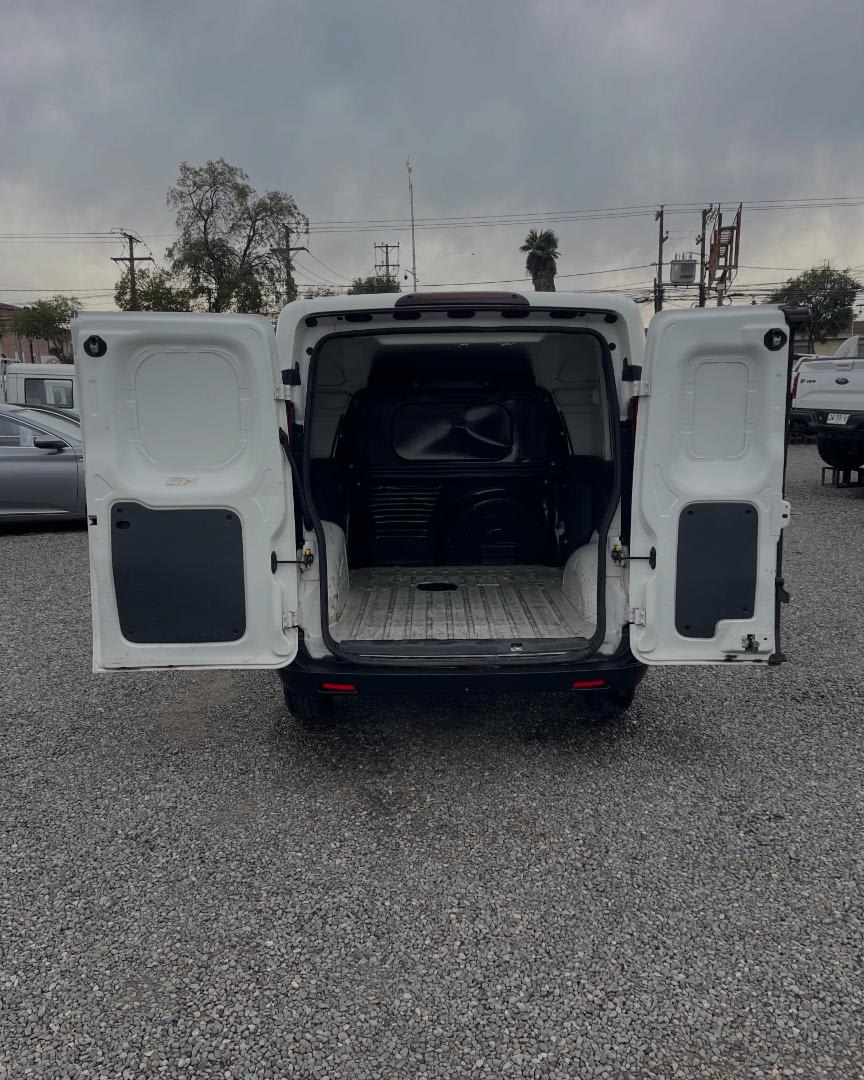 2023 Ram RAM 700 1.4 Blanco - Miniatura 7