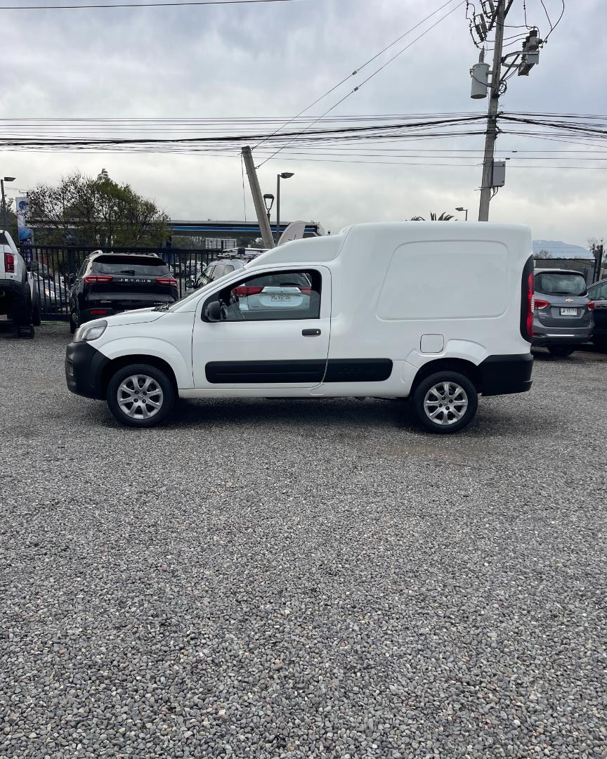 2023 Ram RAM 700 1.4 Blanco - Miniatura 9