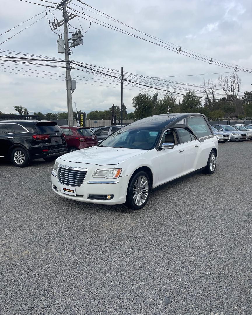 2012 Chrysler 300C 3.6 Blanco - Miniatura 7