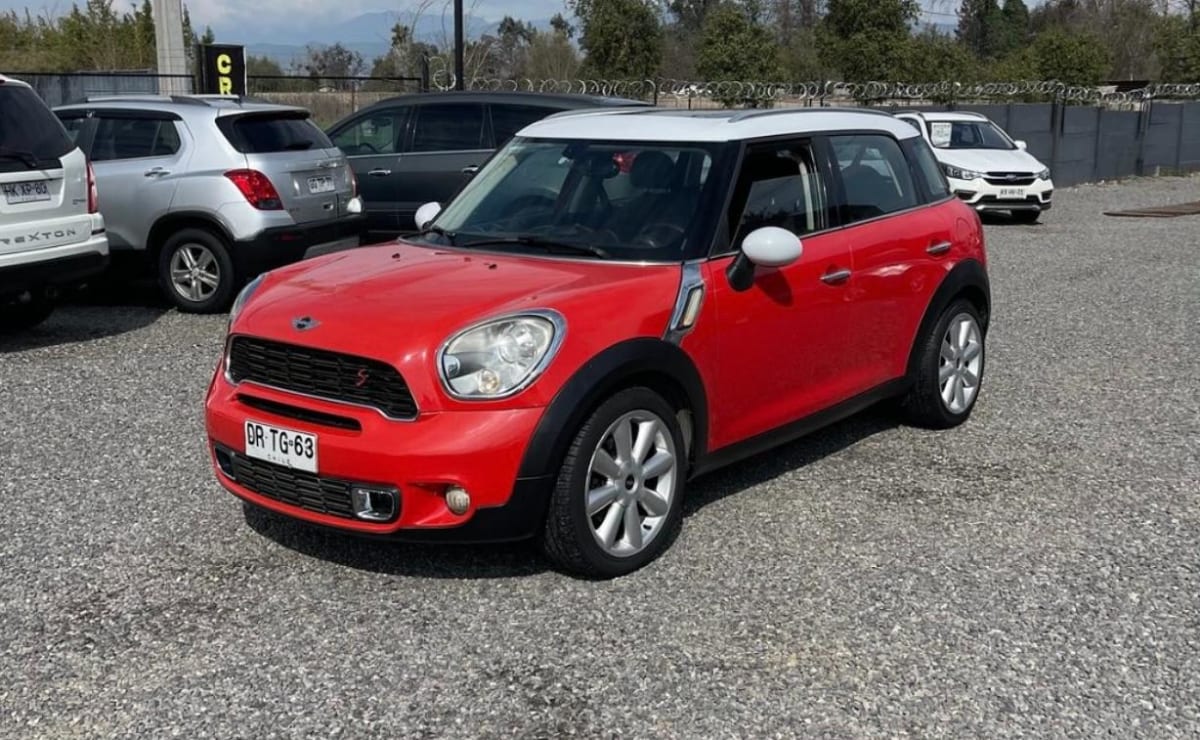 2012 MINI COUNTRYMAN S Rojo - Miniatura 9