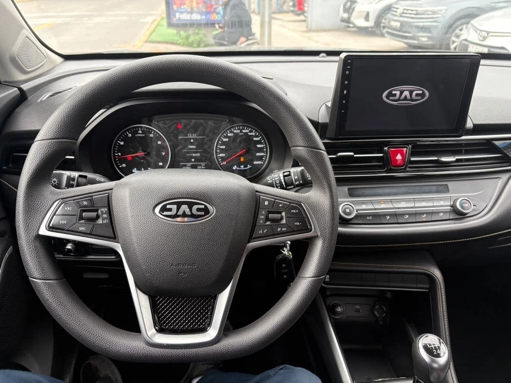 2023 JAC JS4 1.6 - Miniatura 4