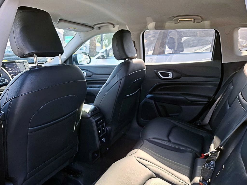 2024 Jeep Compass 1.3 - Miniatura 10