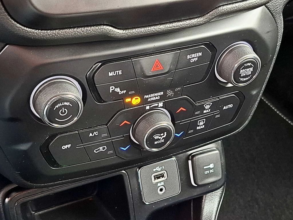 2022 Jeep Renegade 1.8 - Miniatura 4