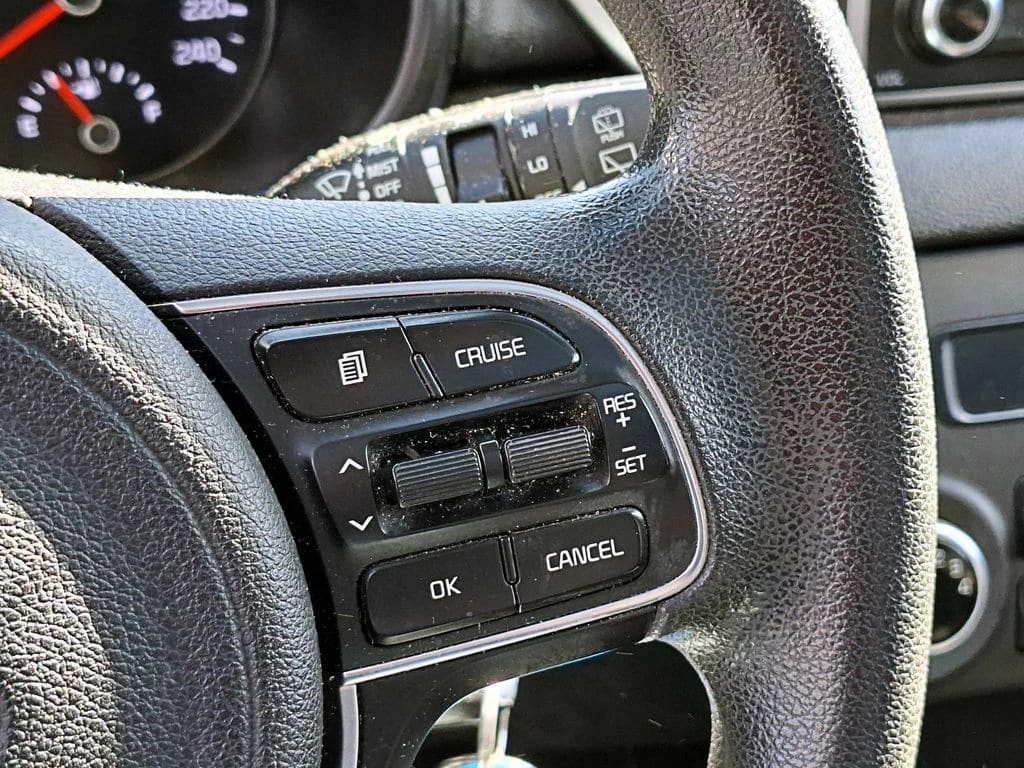 2017 KIA Sportage LX - Miniatura 10