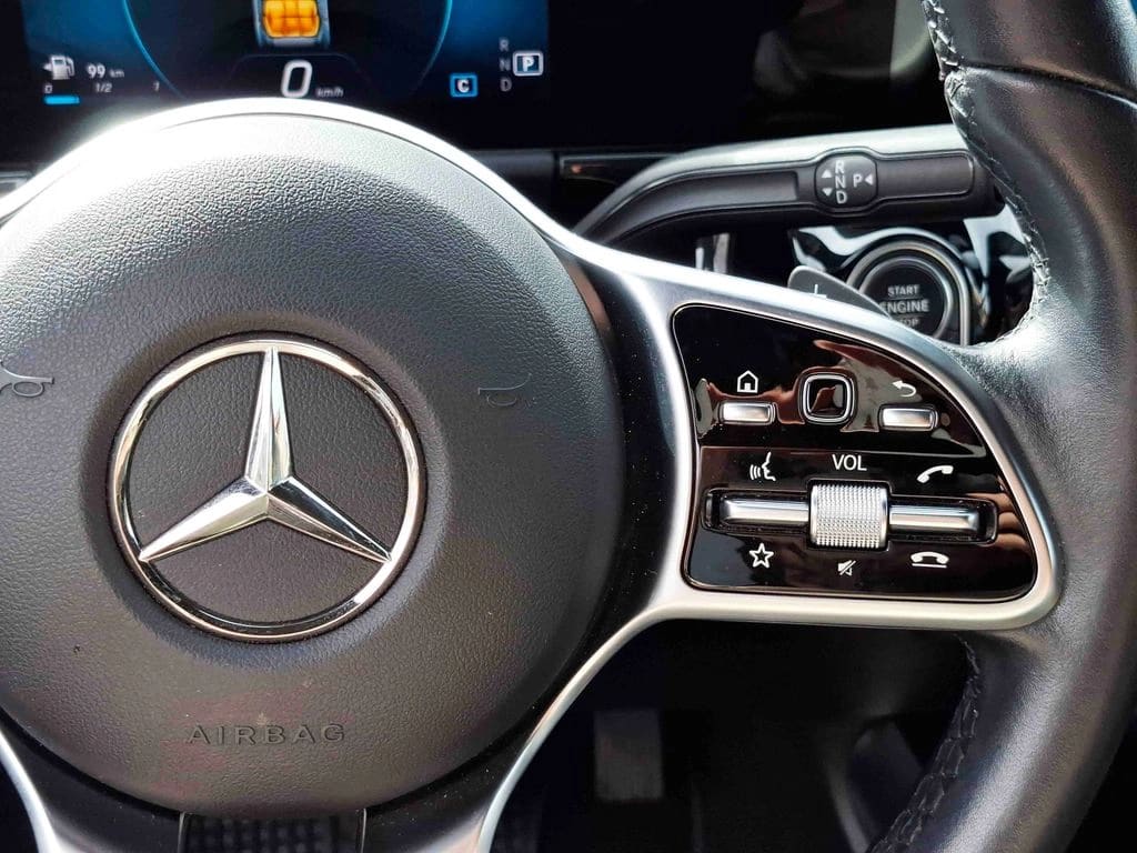2024 Mercedes-Benz GLA 200 1.6 - Miniatura 2