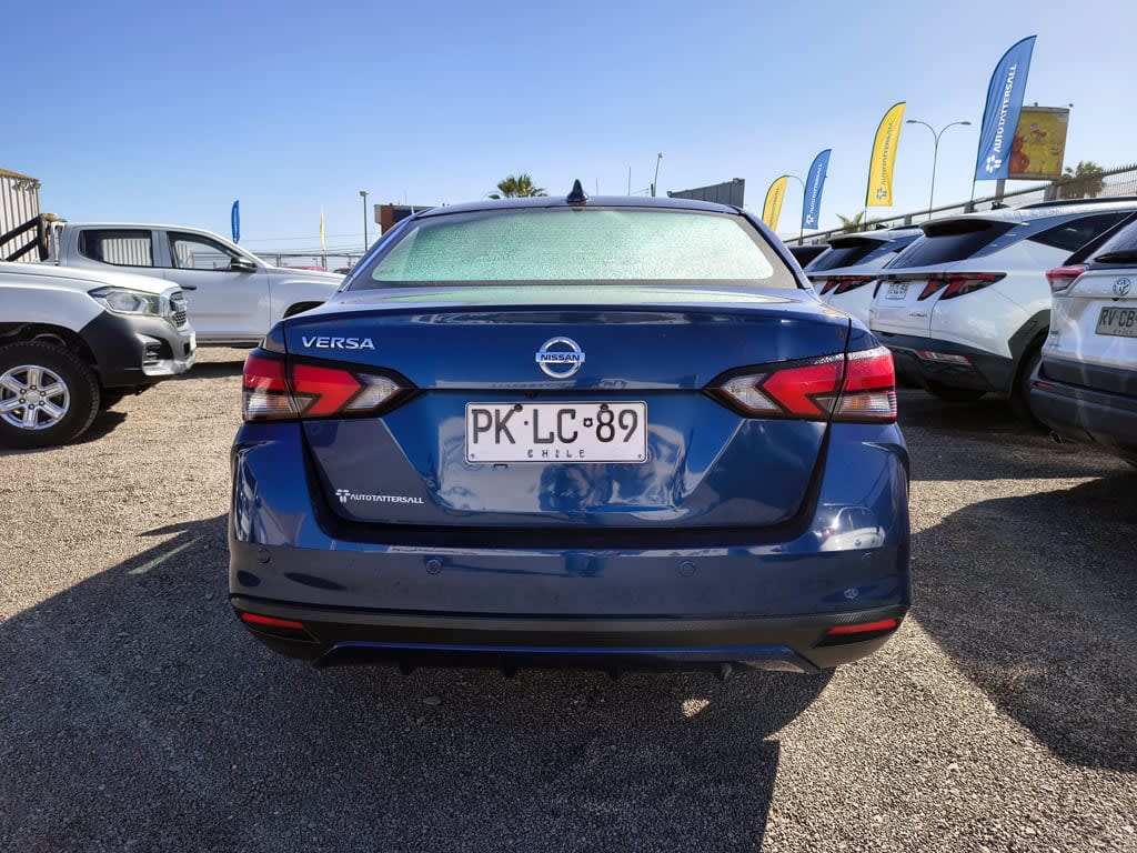 2021 Nissan Versa CVT - Miniatura 4