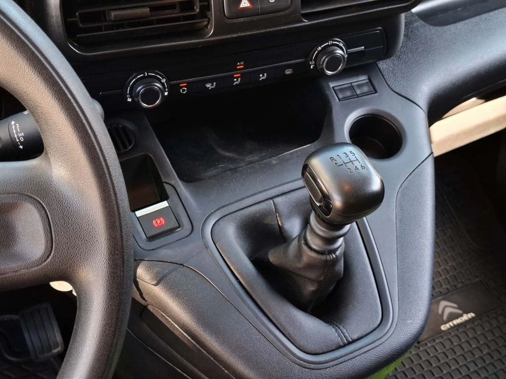 2024 Citroën Berlingo 1.5 - Miniatura 9